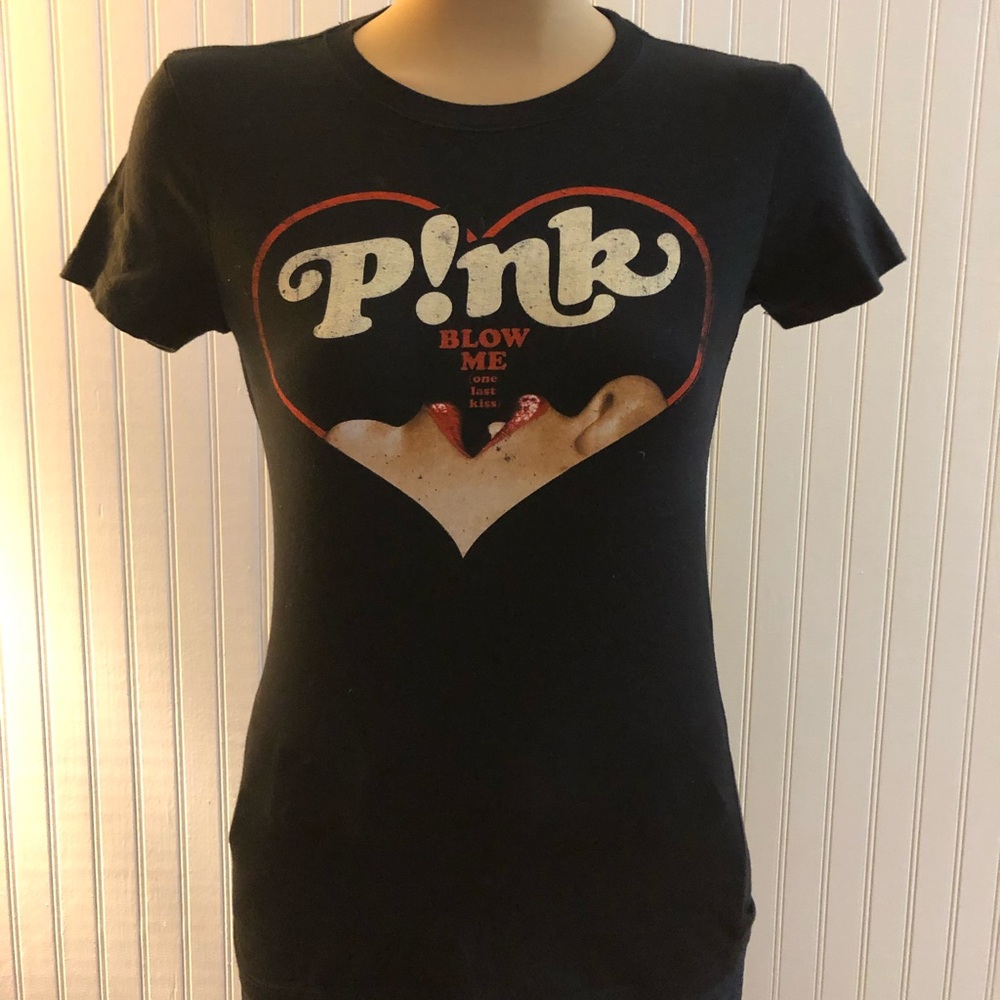 Black T-shirt Pink Concert 2013. Worn once size M